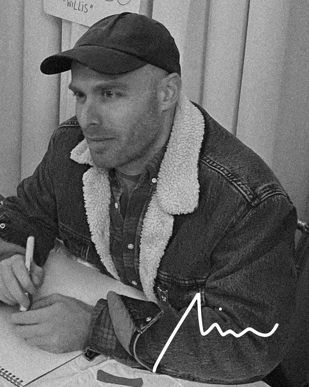 Nim Ben-Reuven der talentierte Designer, Illustrator & Video Produzent aus New Yorck hat das Etikett unseres Simsala Gin designed und ihn somit zu einem echten Hingucker gemacht.