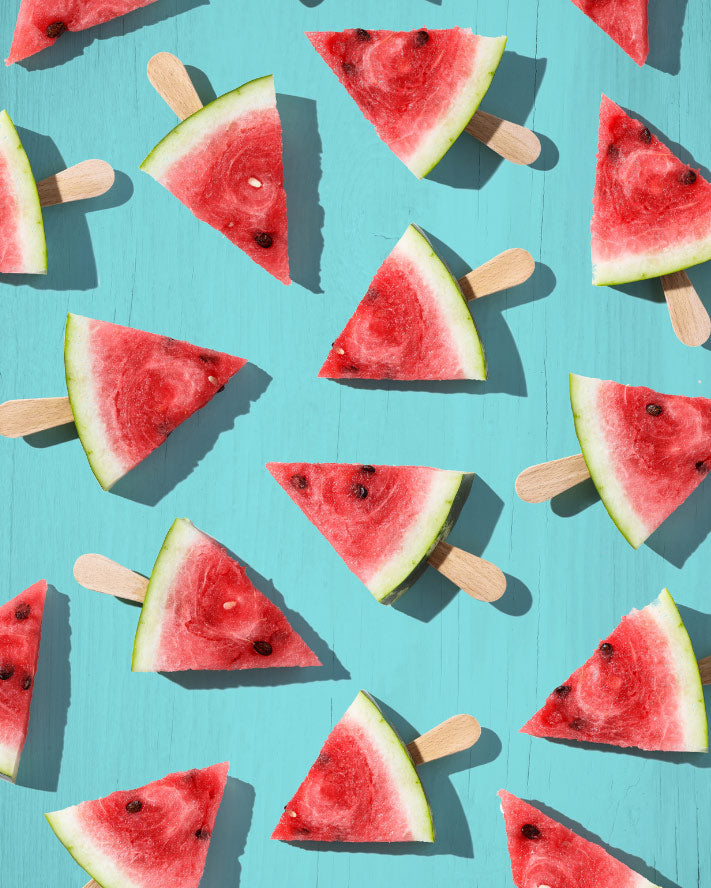 Wassermelone auf Spießen für Flaschenpost Gin