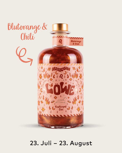 AstroloGin - Löwe Edition gehört zum Element Feuer & umfasst  Geburtstage zwischen dem 23.07. bis 23.08. Mit den Botanicals Blutorange & Chili ein ganz besonderes Geschmackserlebnis – damit ist garantiert jeder Drink ON FIRE!