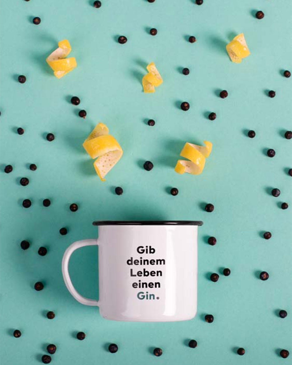 Bedruckte Tasse mit dem humorvollem Spruch: "Gib deinem Leben einen Gin."