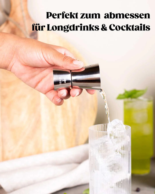 Das kleine Barmaß von BIRDS im schlichten zeitlosen Design, eignet sich ideal zum Abmessen für Longdrinks und Cocktails.